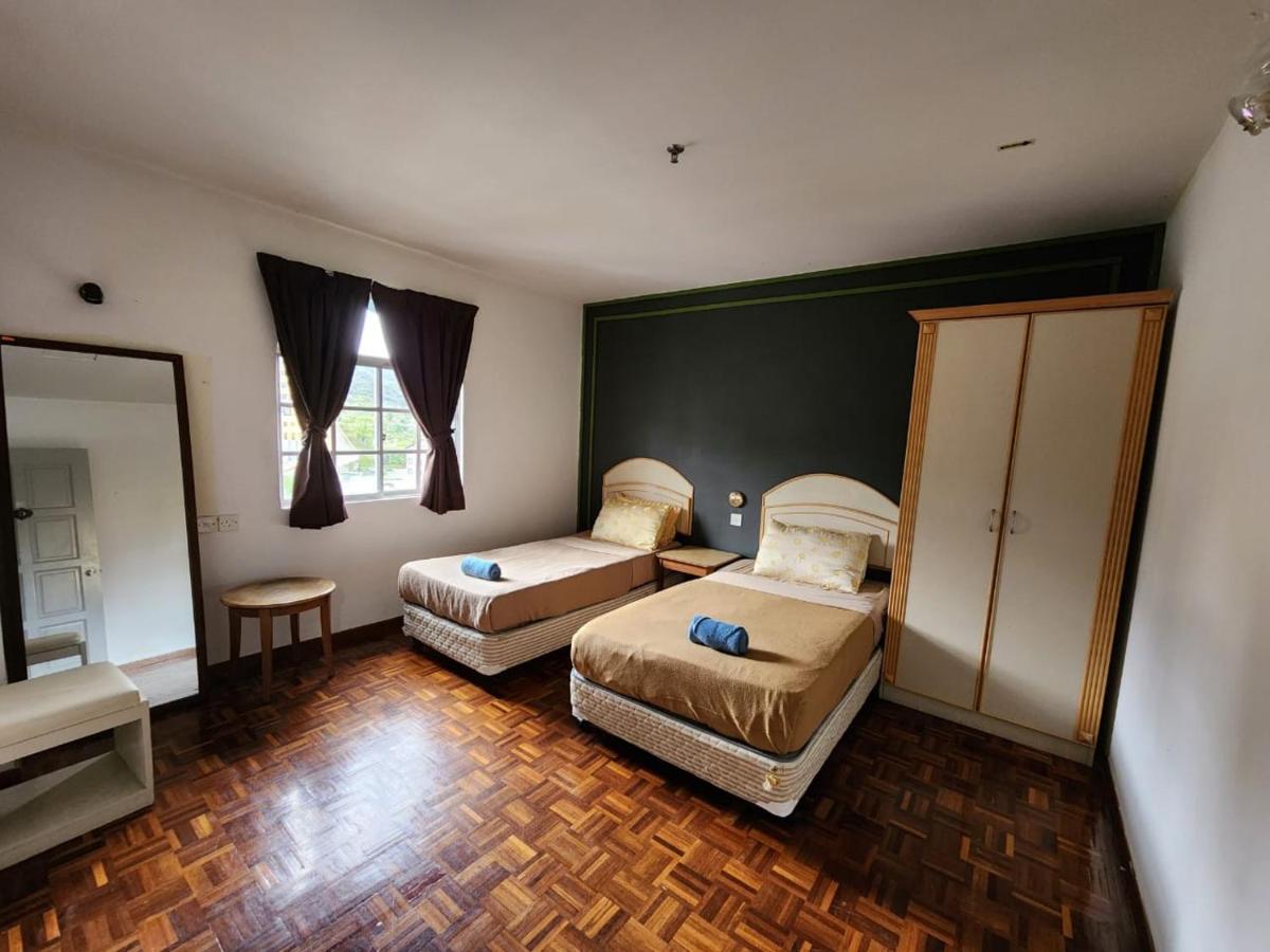 Hotel Little Star & 2*